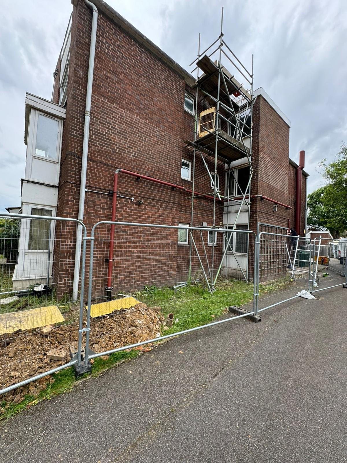 Gilpin House, Sutton, New 100mm Welded Steel MDPE Gas Service Installed