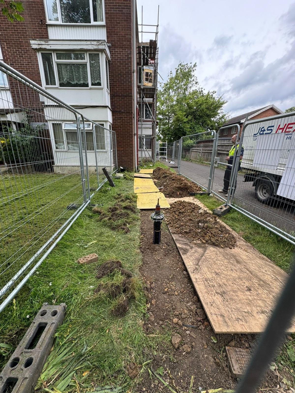 Gilpin House, Sutton, New 100mm Welded Steel MDPE Gas Service Installed