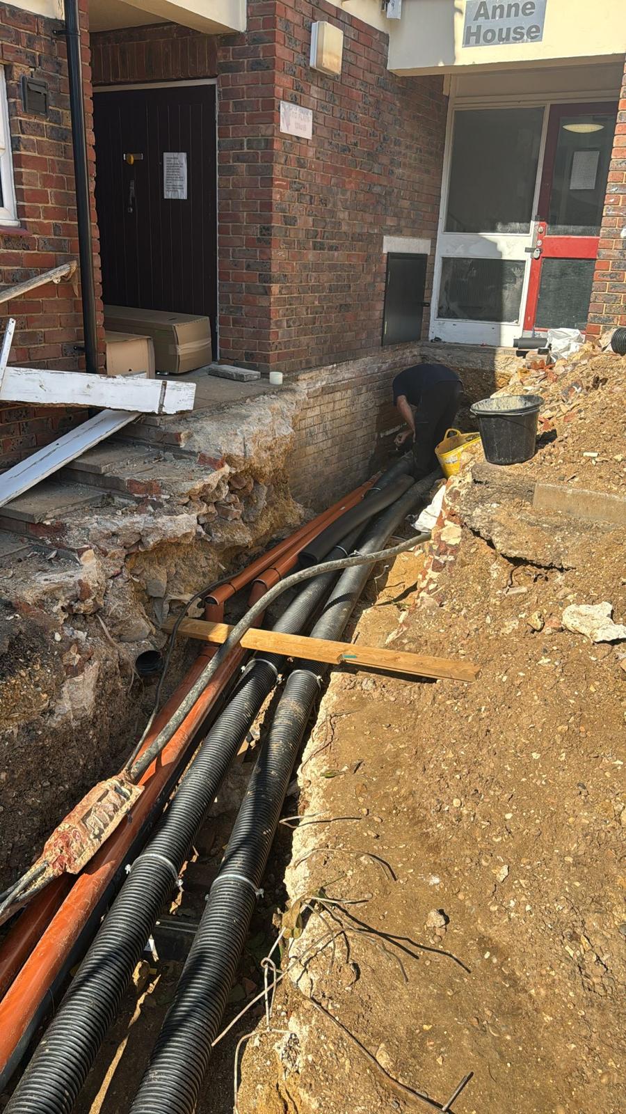 Havering Council, Leaking underground heating and hot water service pipework renewed in an emergency